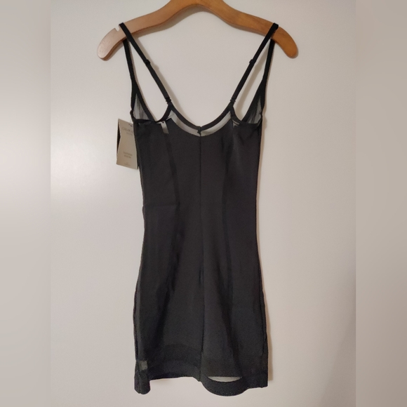 Calvin Klein shapewear slip - Picture 2 of 5